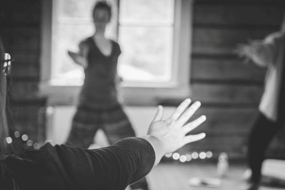 tanssi-liiketerapia tunnetyöskentely